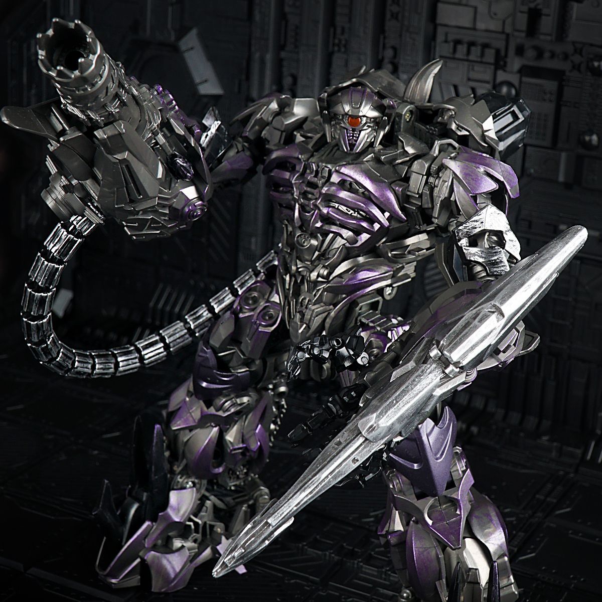 BAIWEI TW1028 Shockwave Transformation Toy SS56 MP29 Universe